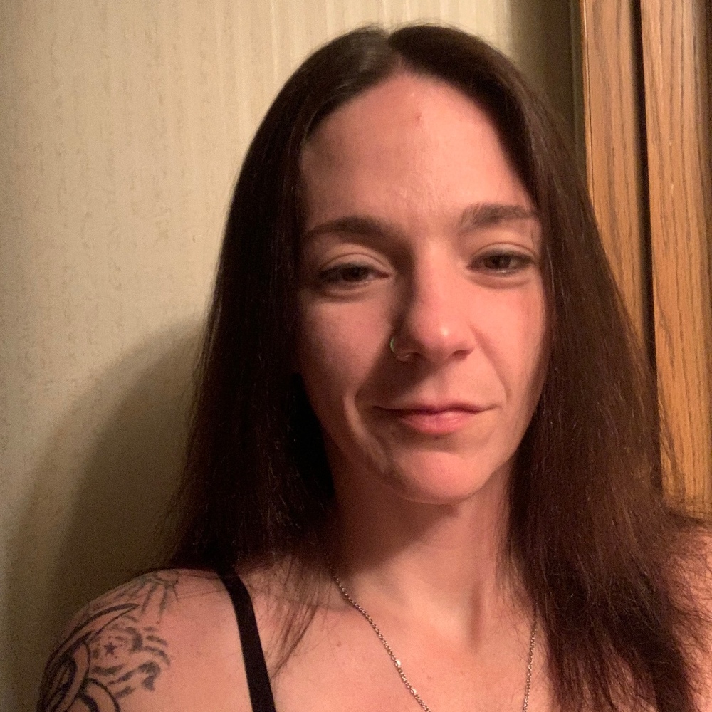 Meet your Posher, Crystal